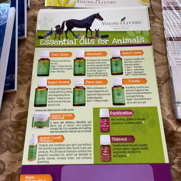 Essential Oil materials - 6 books, 11 booklets & animal & aroma family flyers - Picture 4 of 5